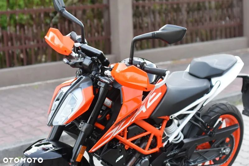 KTM Duke - 23