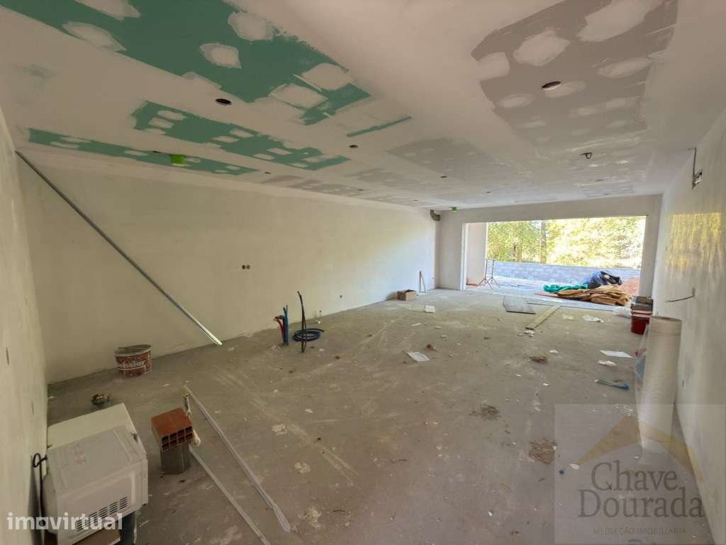 Apartamento T3 com logradouro e garagem - Mealhada - Grande imagem: 5/13