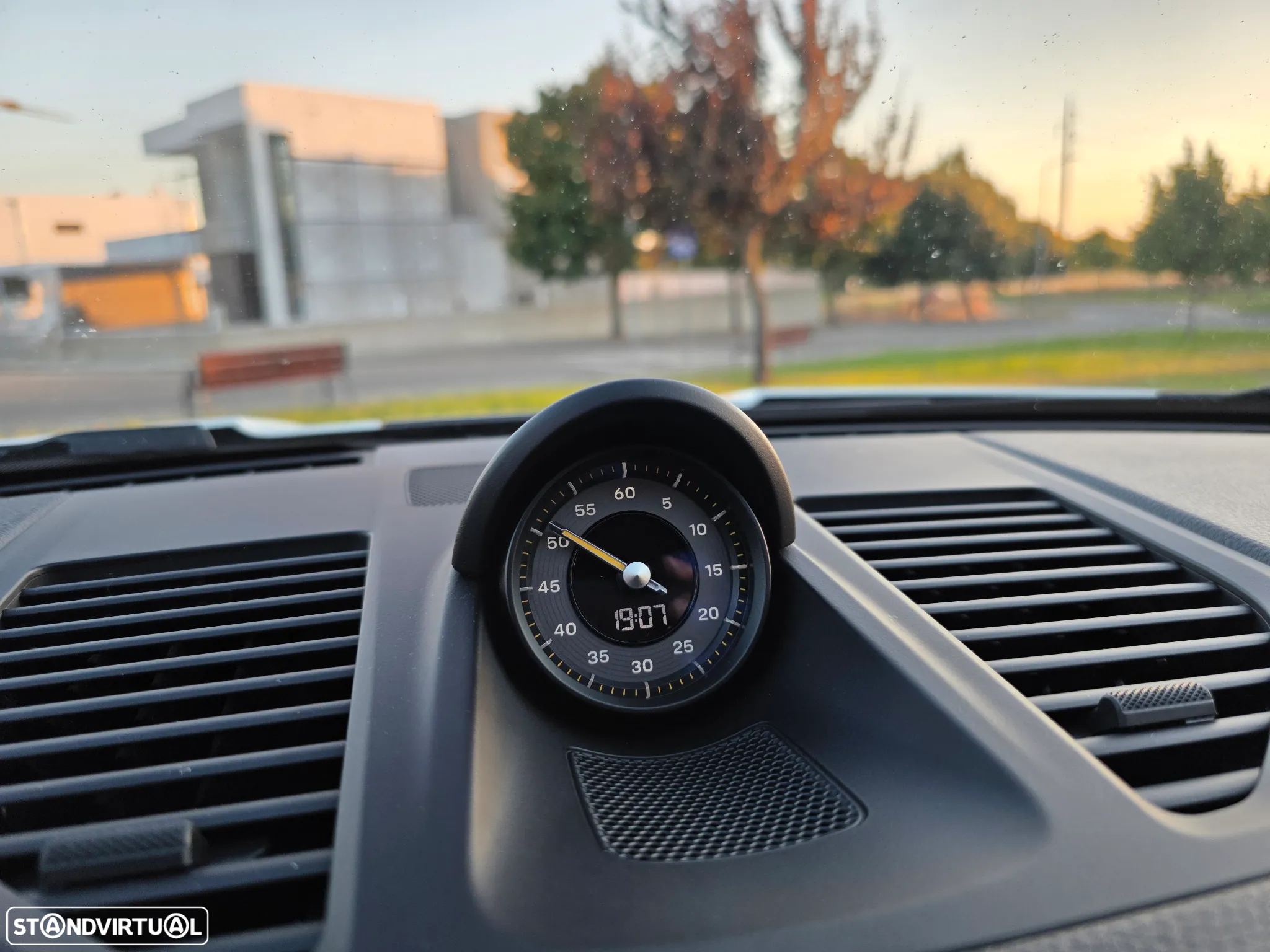 Porsche 911 (992) GT3 PDK - 25