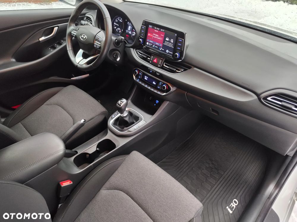 Hyundai i30 1.5 T-GDI 48V-Hybrid Advantage - 14