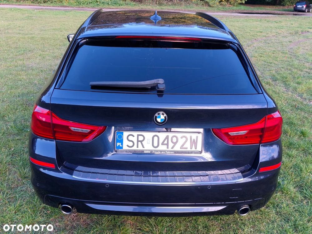 BMW Seria 5 525d - 8