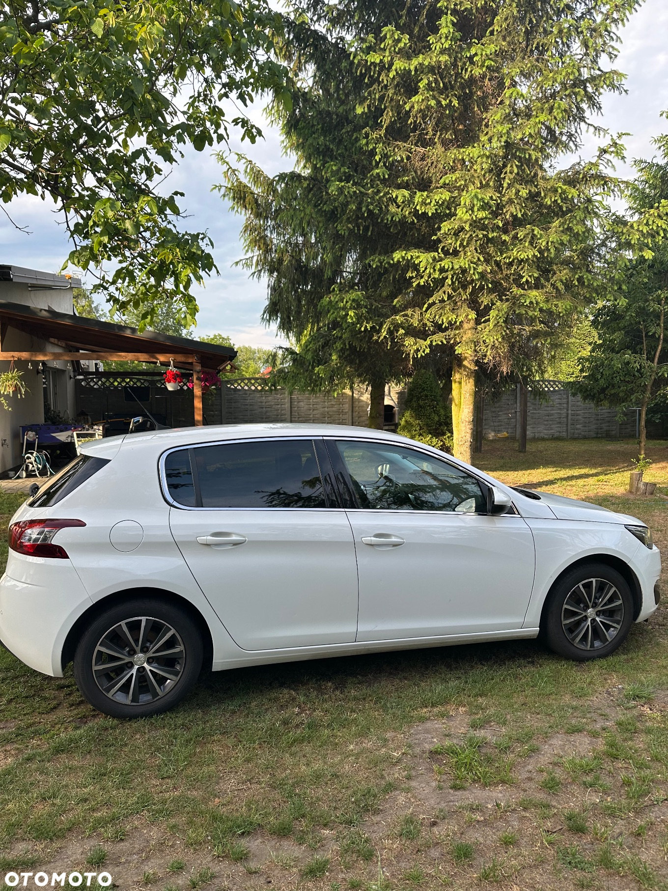 Peugeot 308 1.6 e-HDi Allure S&S - 4