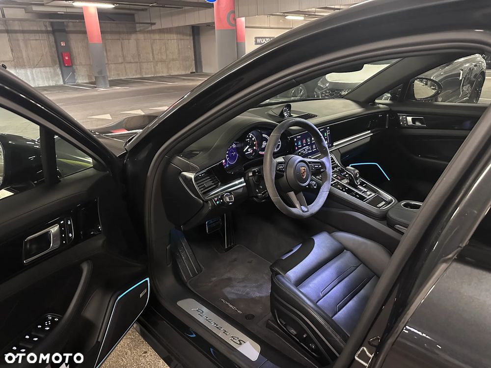 Porsche Panamera - 18