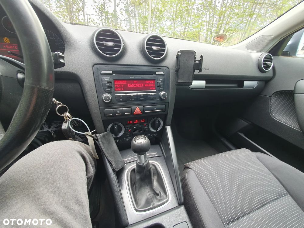 Audi A3 Sportback 2.0 TDI Ambiente - 17