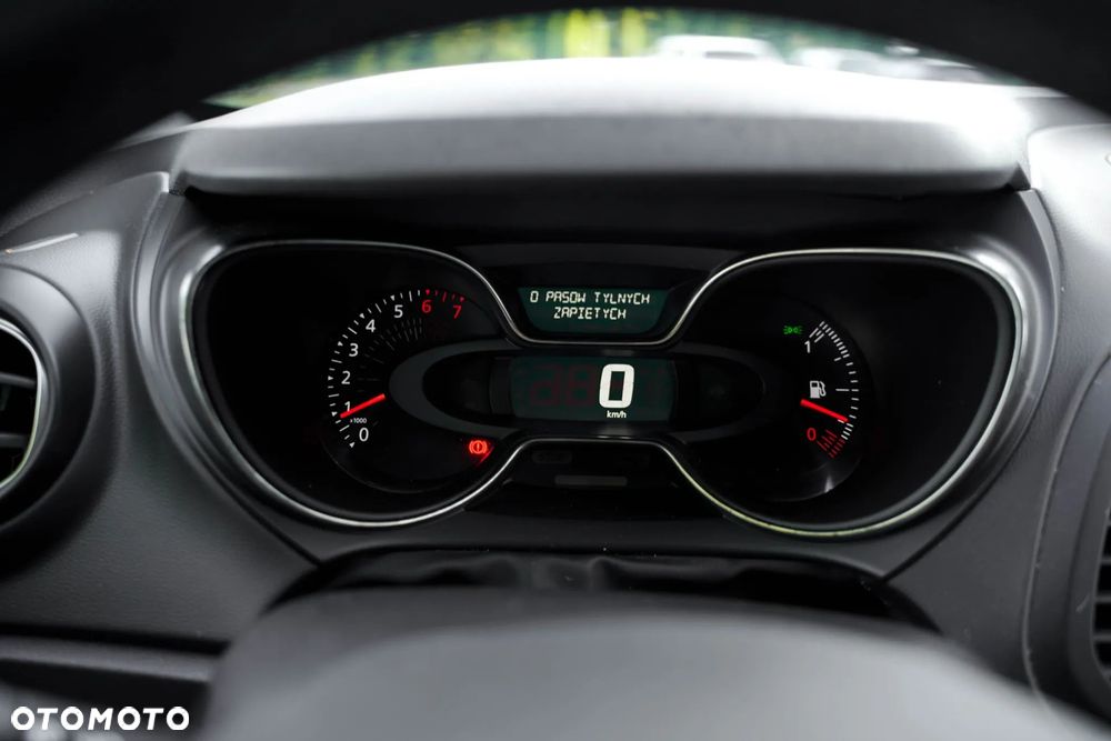 Renault Captur - 29
