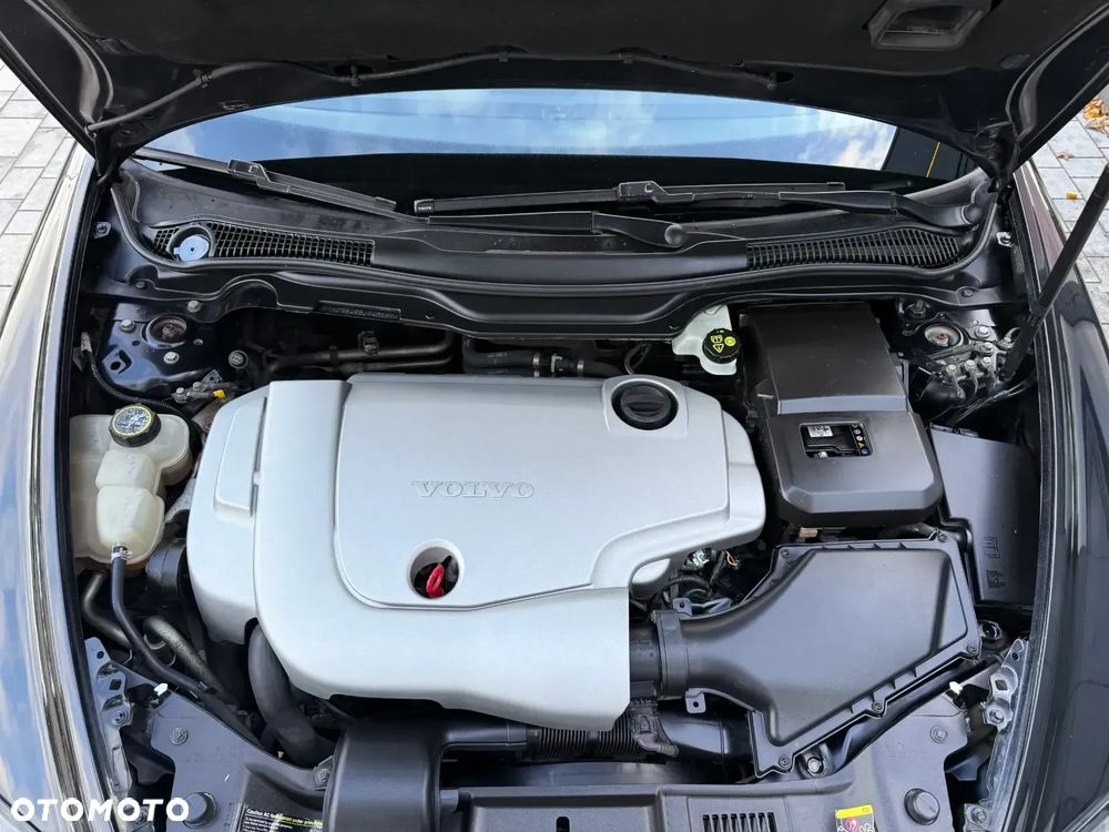 Volvo C70 D5 Kinetic - 37