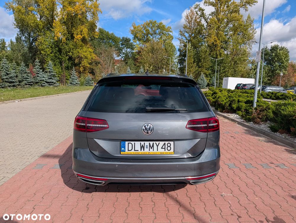 Volkswagen Passat - 21