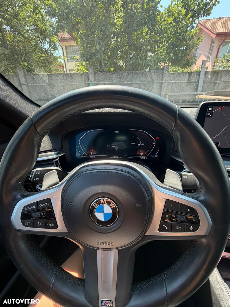 BMW Seria 5 520d xDrive AT MHEV - 17