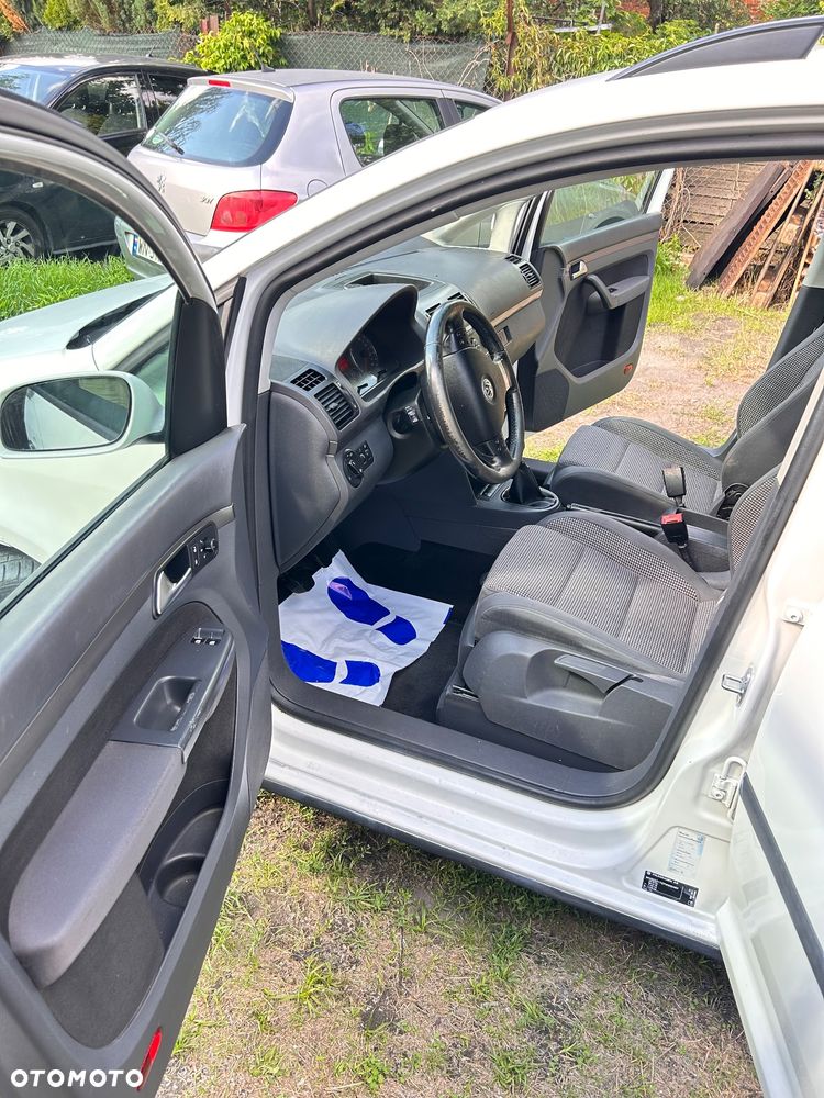 Volkswagen Touran 1.9 TDI Welcome - 5