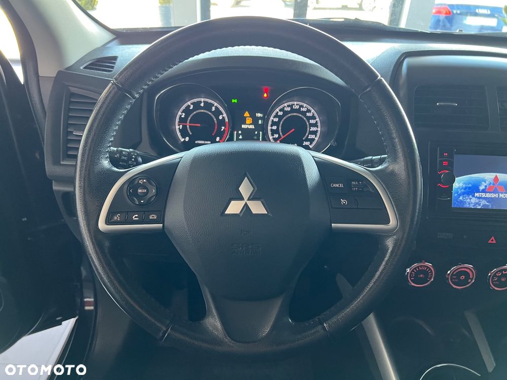 Mitsubishi ASX - 16