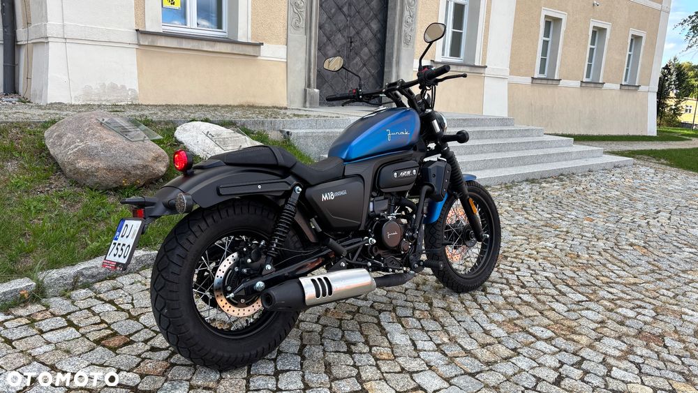 Junak M18 - 3