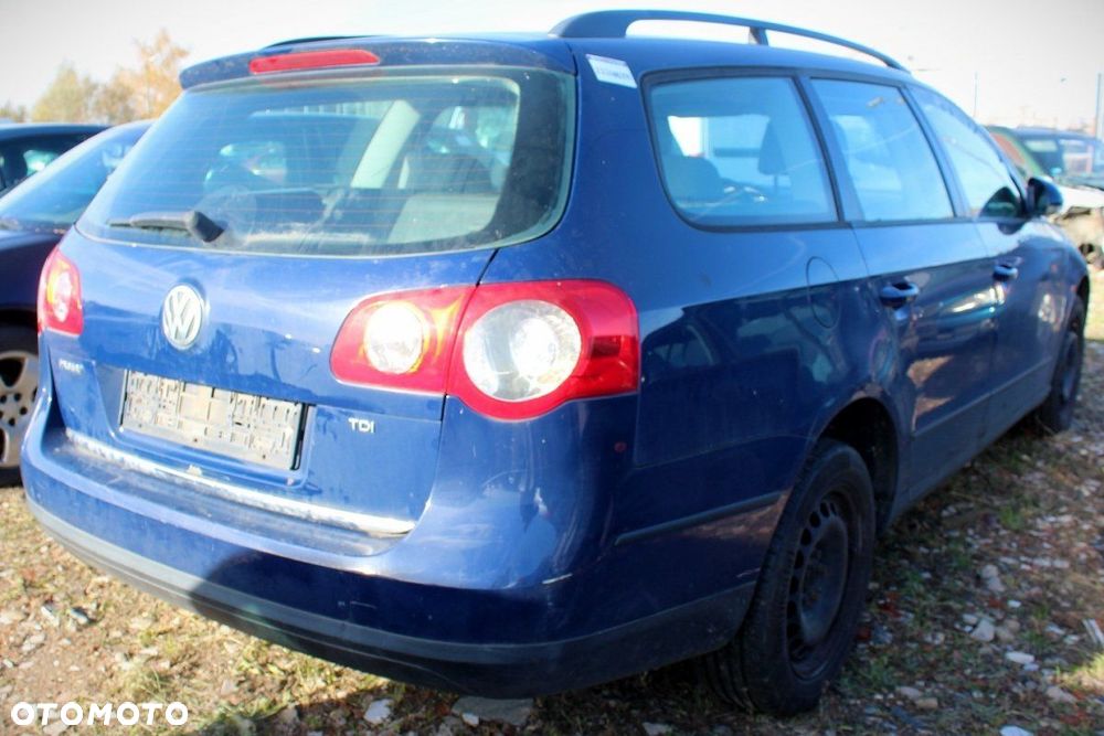VW Passat B6 2007 1.9TDI BKC Kombi (MASKA, ZDERZAK, LAMPA, BŁOTNIK, DRZWI, SZYBA, FOTEL) - 7