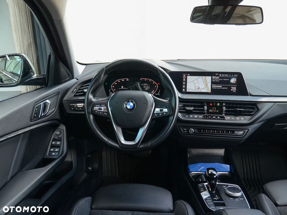 BMW Seria 1 118d Sport Line - 34