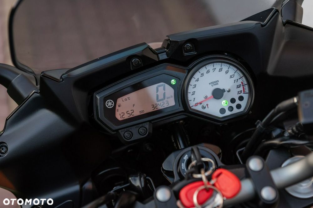 Yamaha FZ - 9