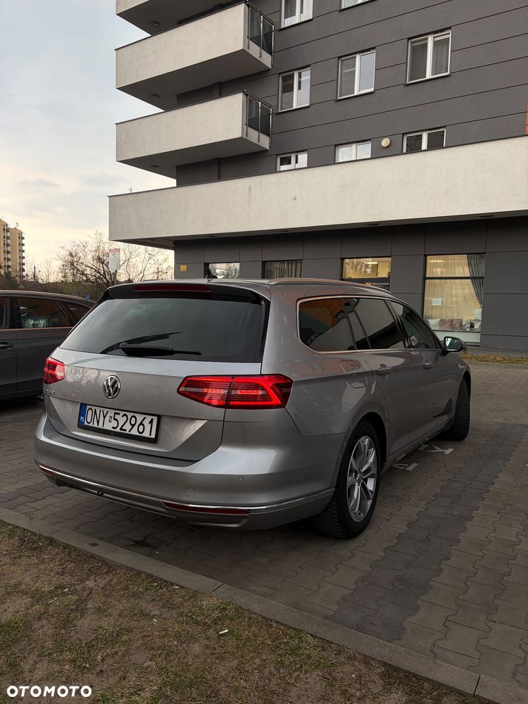 Volkswagen Passat 2.0 TDI SCR DSG Highline - 2