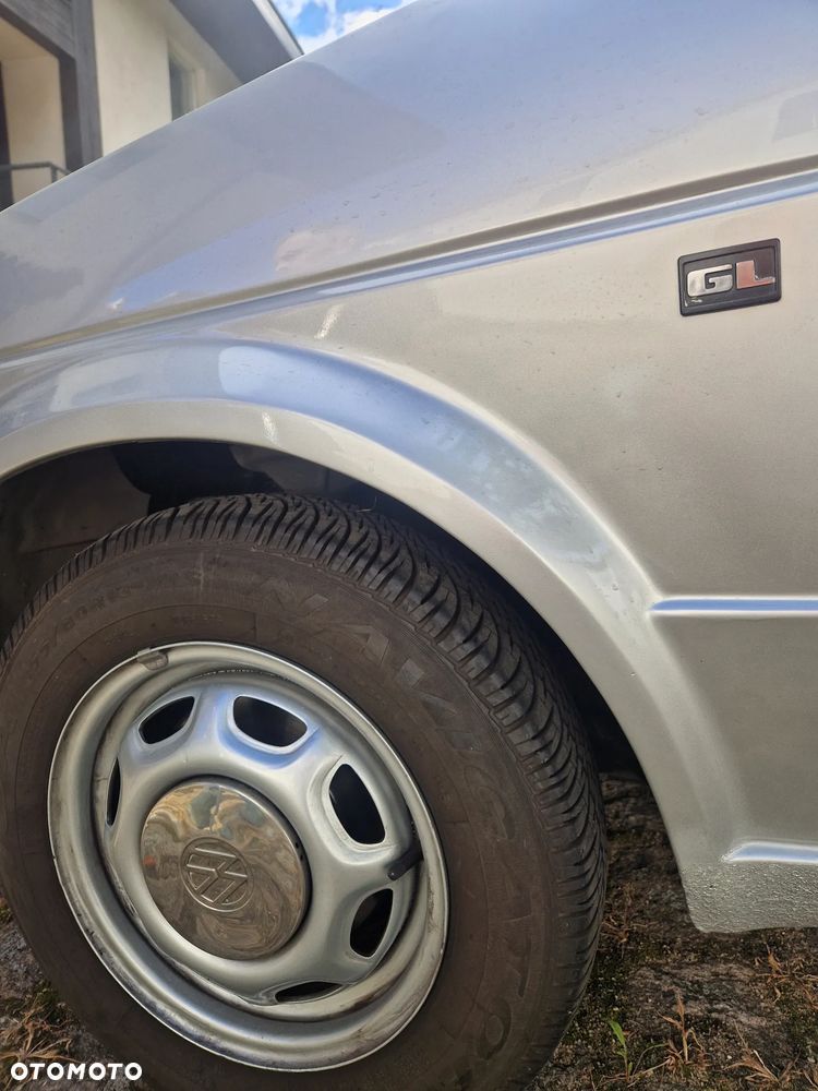 Volkswagen Golf - 27