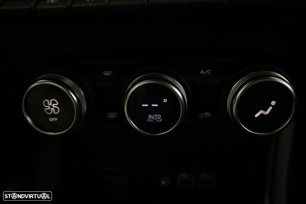 Renault Captur 1.0 TCe Techno Bi-Fuel - 13