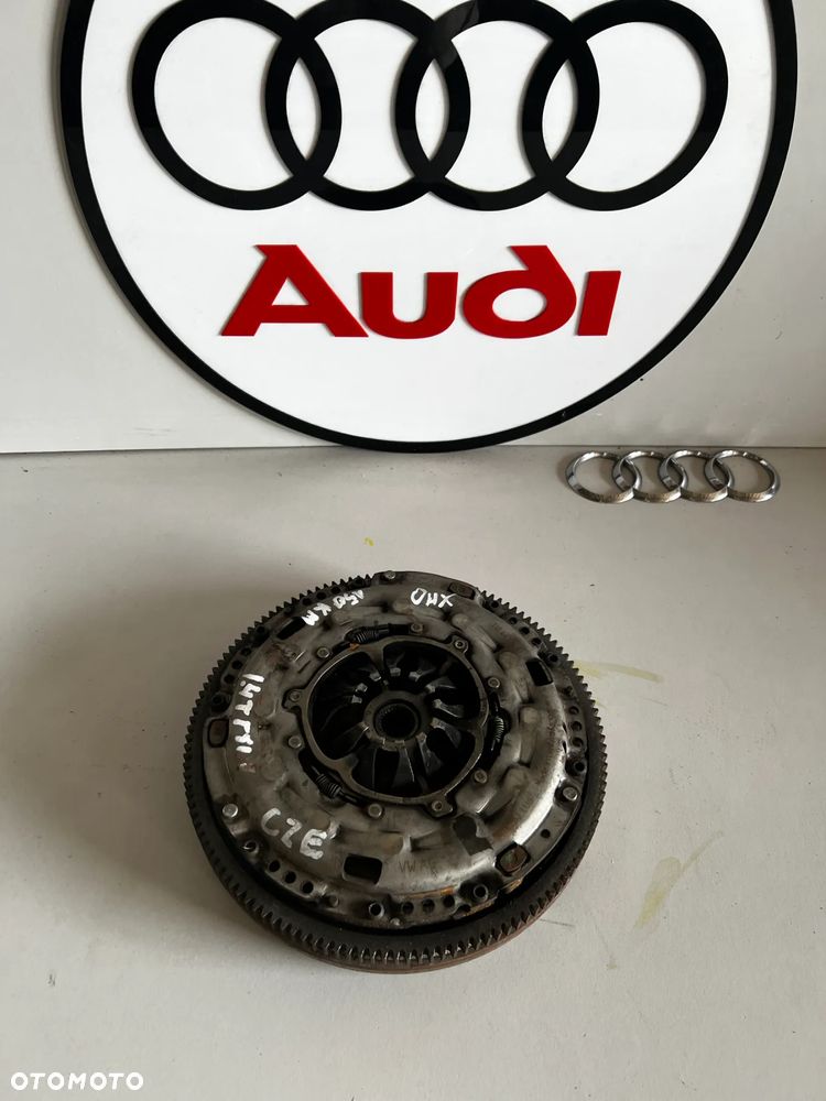 AUDI A3 8V LIFT 1.4 TSI koło dwumasowe sprzęgło XMO 04E105264B - 1