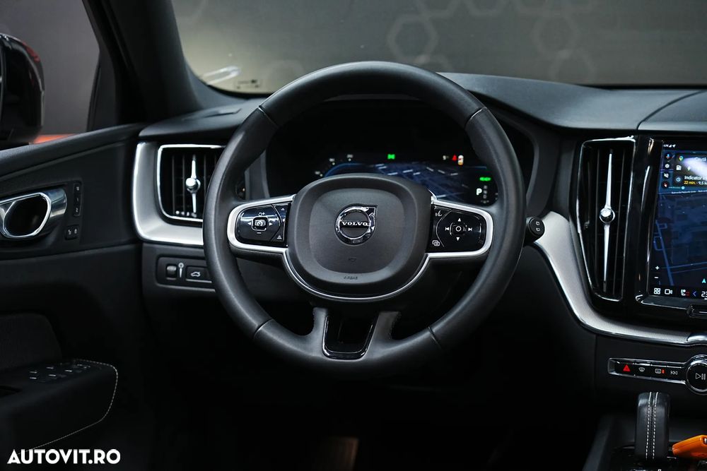 Volvo XC 60 Recharge T6 Twin Engine eAWD Inscription Expression - 24