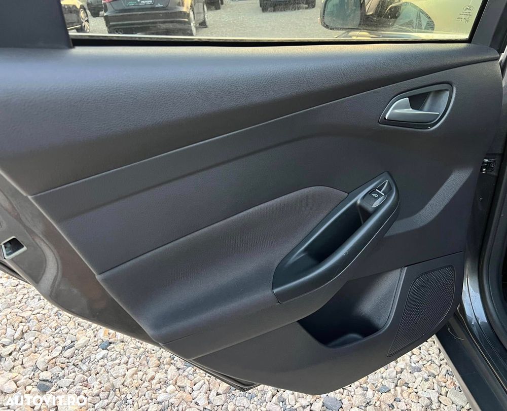 Ford Focus 1.6 TDCi DPF Start-Stopp-System Titanium - 22