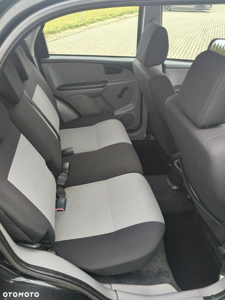 Suzuki SX4 - 17