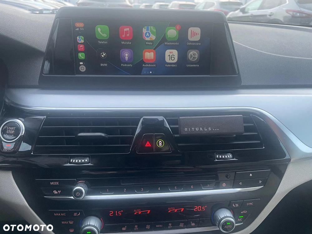 BMW Seria 5 530i xDrive Sport - 12