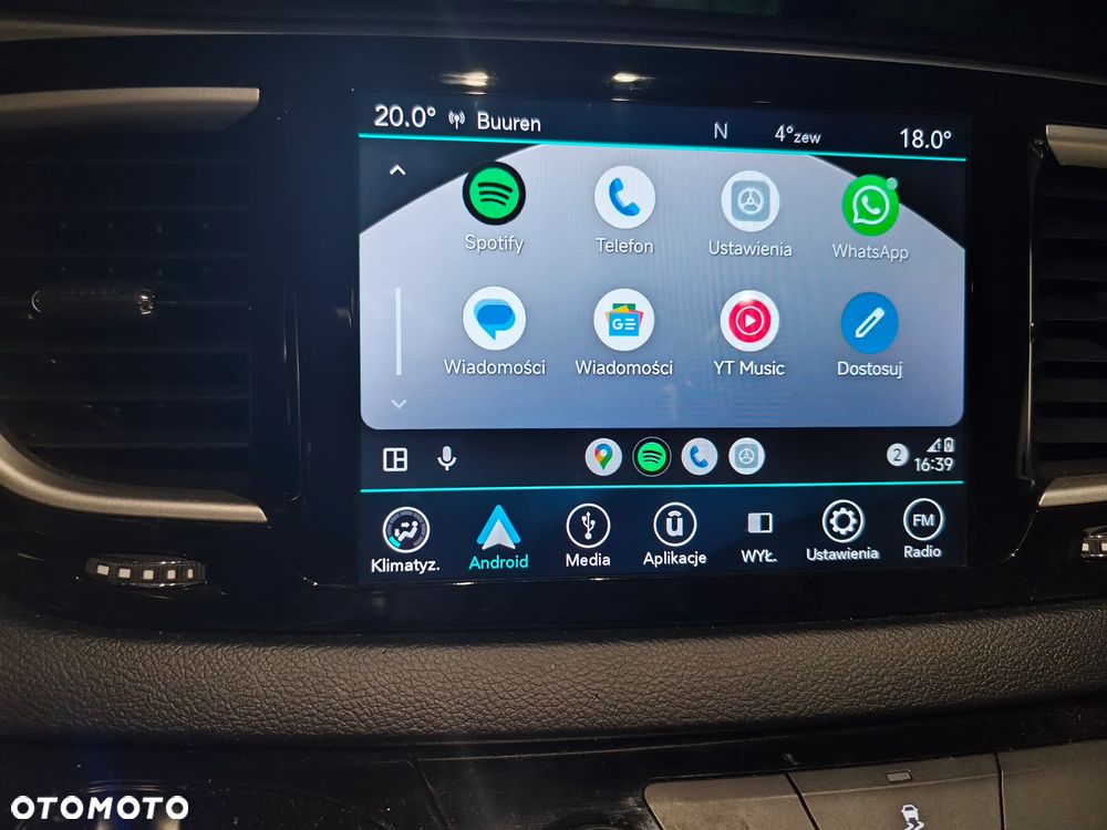 Chrysler Pacifica - 8