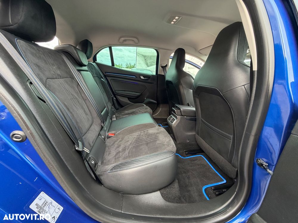 Renault Megane ENERGY TCe 205 EDC GT - 31