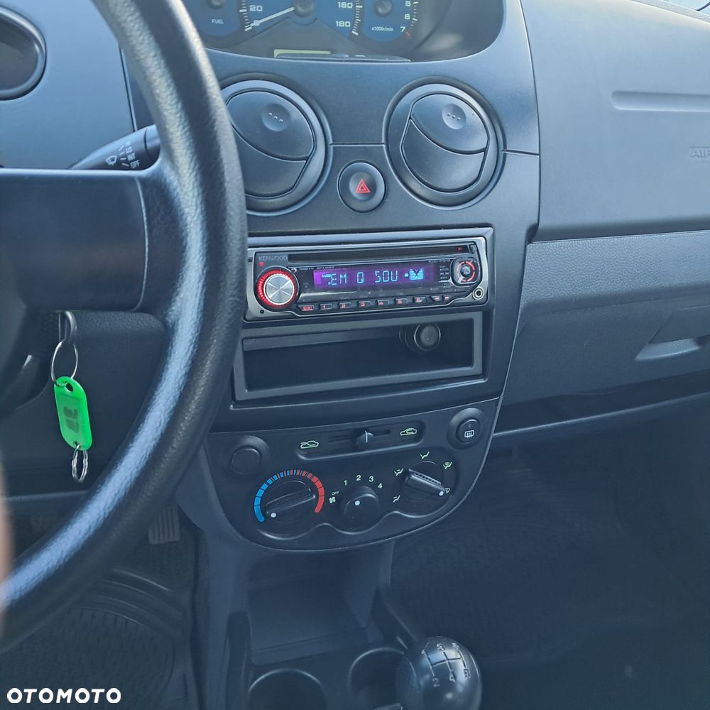 Chevrolet Spark - 11
