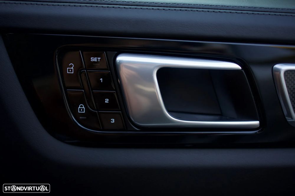 Porsche Cayenne Coupé E-Hybrid - 25