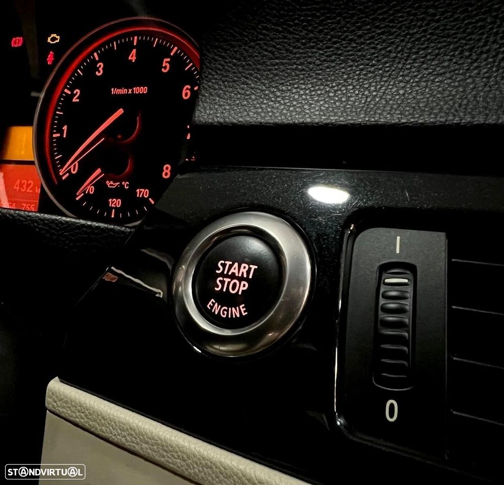 BMW 325 i - 29