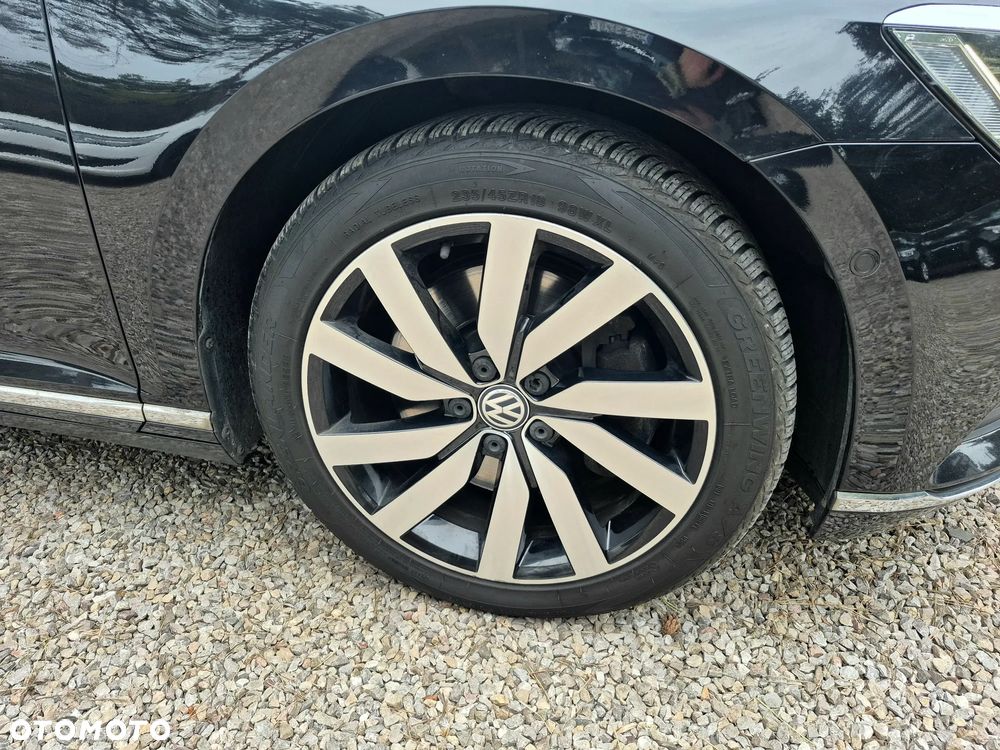 Volkswagen Passat 2.0 TDI SCR (BlueMotion Tech) 4Motion D Highline - 29