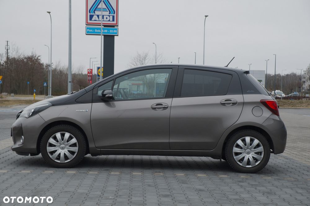 Toyota Yaris - 11