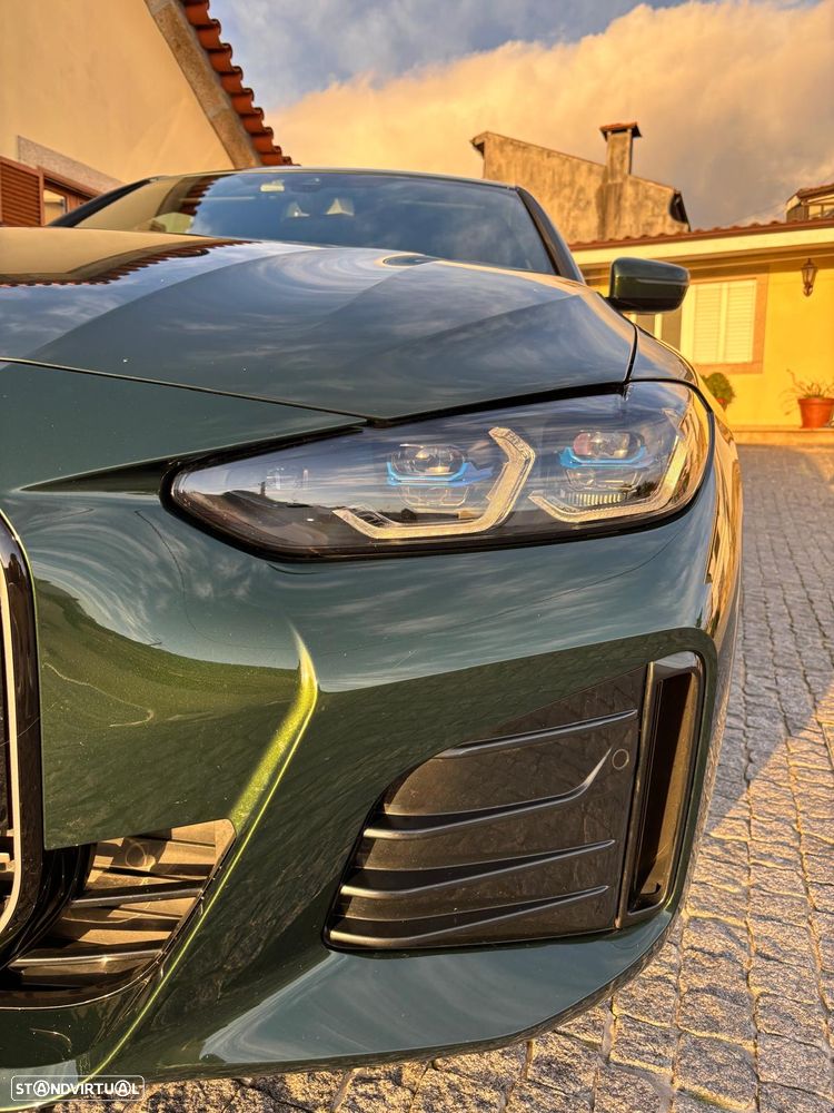 BMW i4 eDrive40 Desportiva M - 3