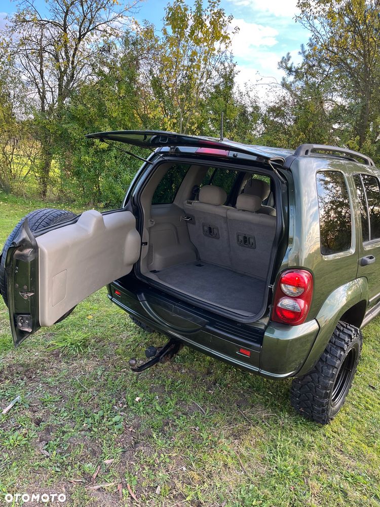 Jeep Cherokee 2.8 CRD Automatik Limited - 13