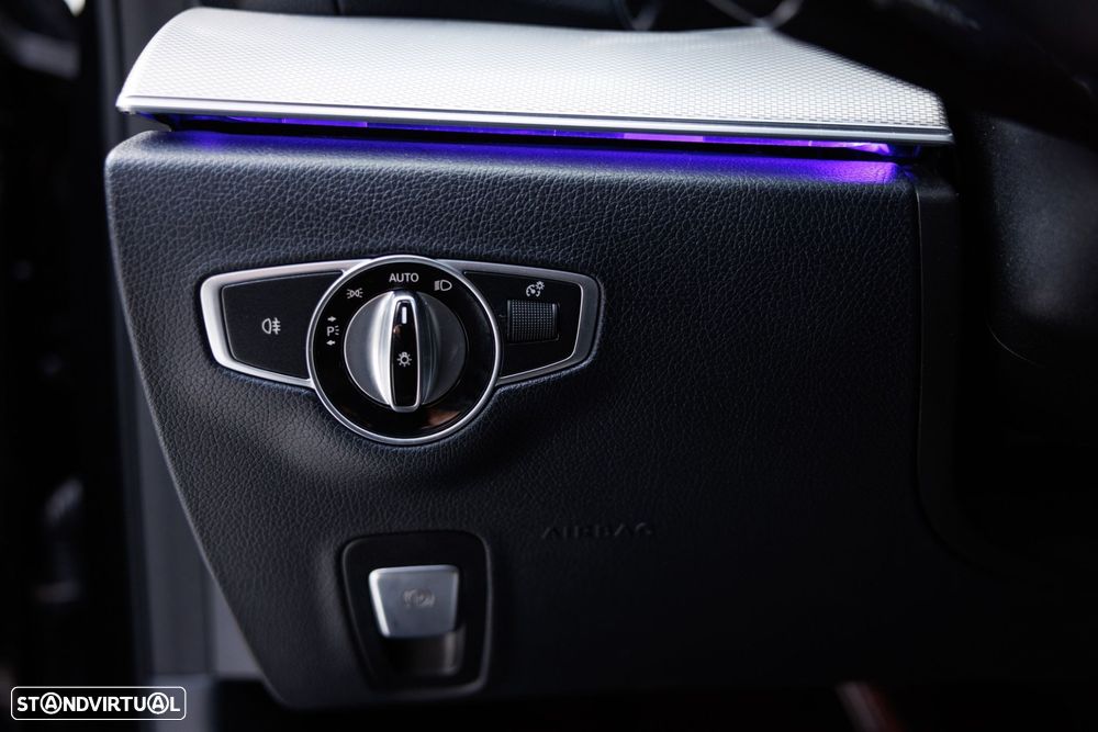 Mercedes-Benz E 220 d AMG Line - 32
