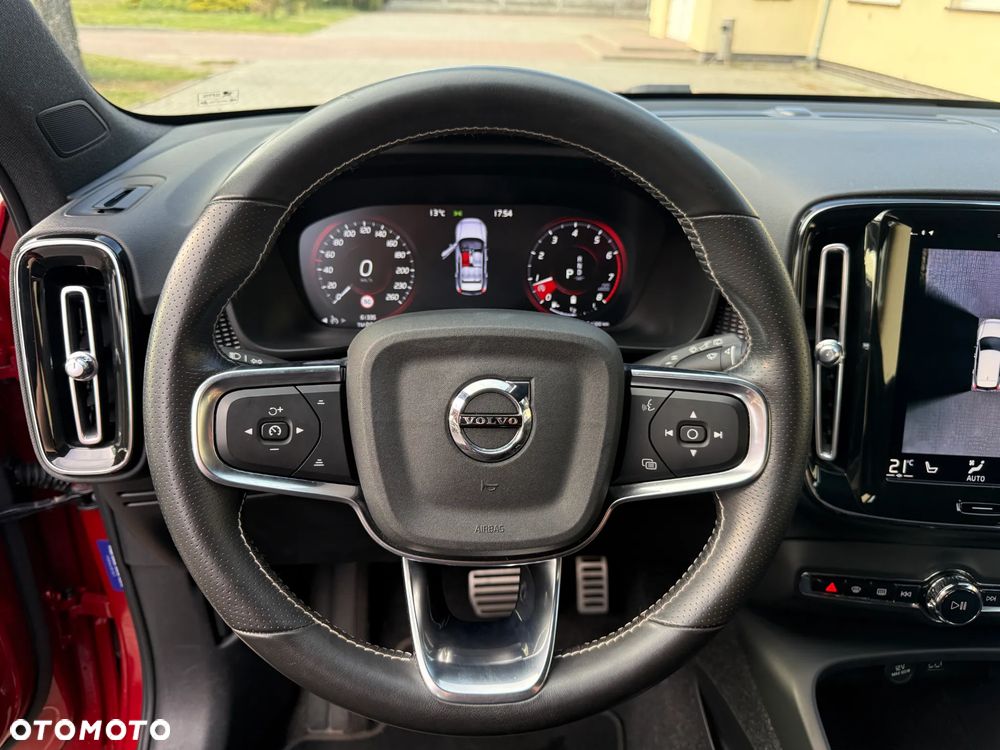 Volvo XC 40 B4 B AWD R-Design - 12