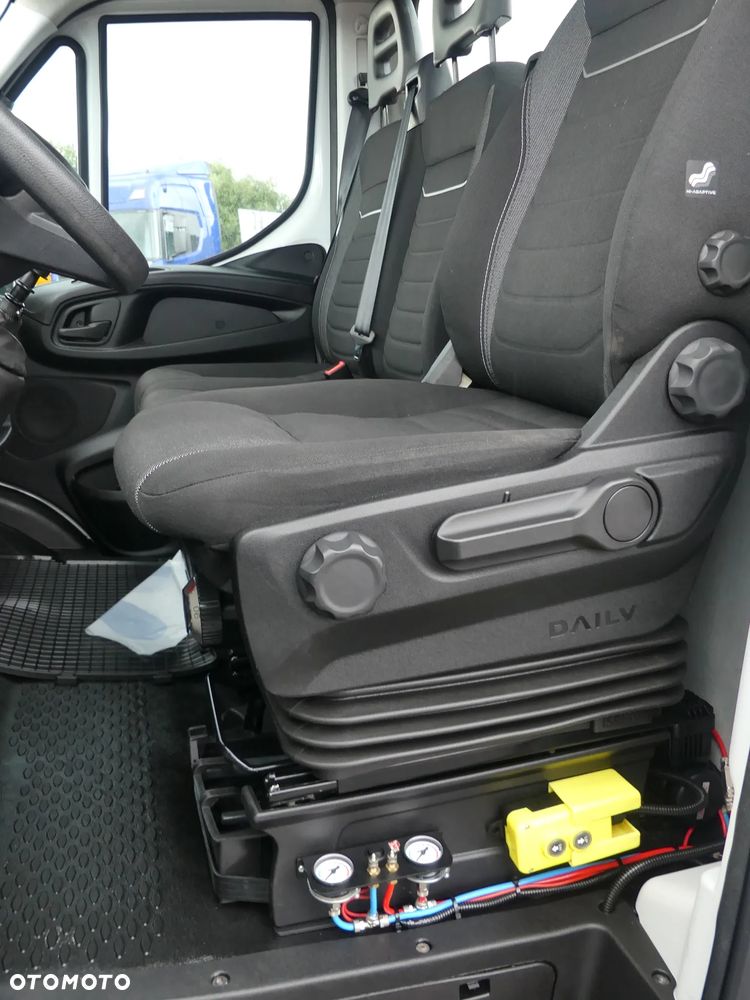 Iveco DAILY 50C16 / WYWROTKA + HDS FASSI F40 / 3- STR KIPER / - 17