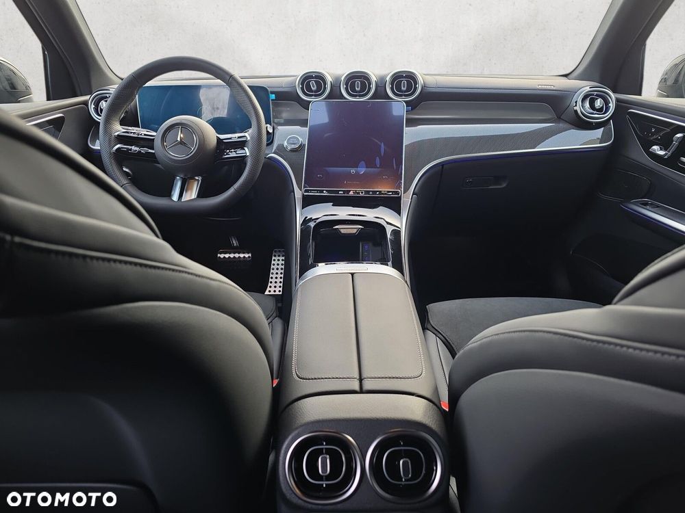 Mercedes-Benz GLC - 14