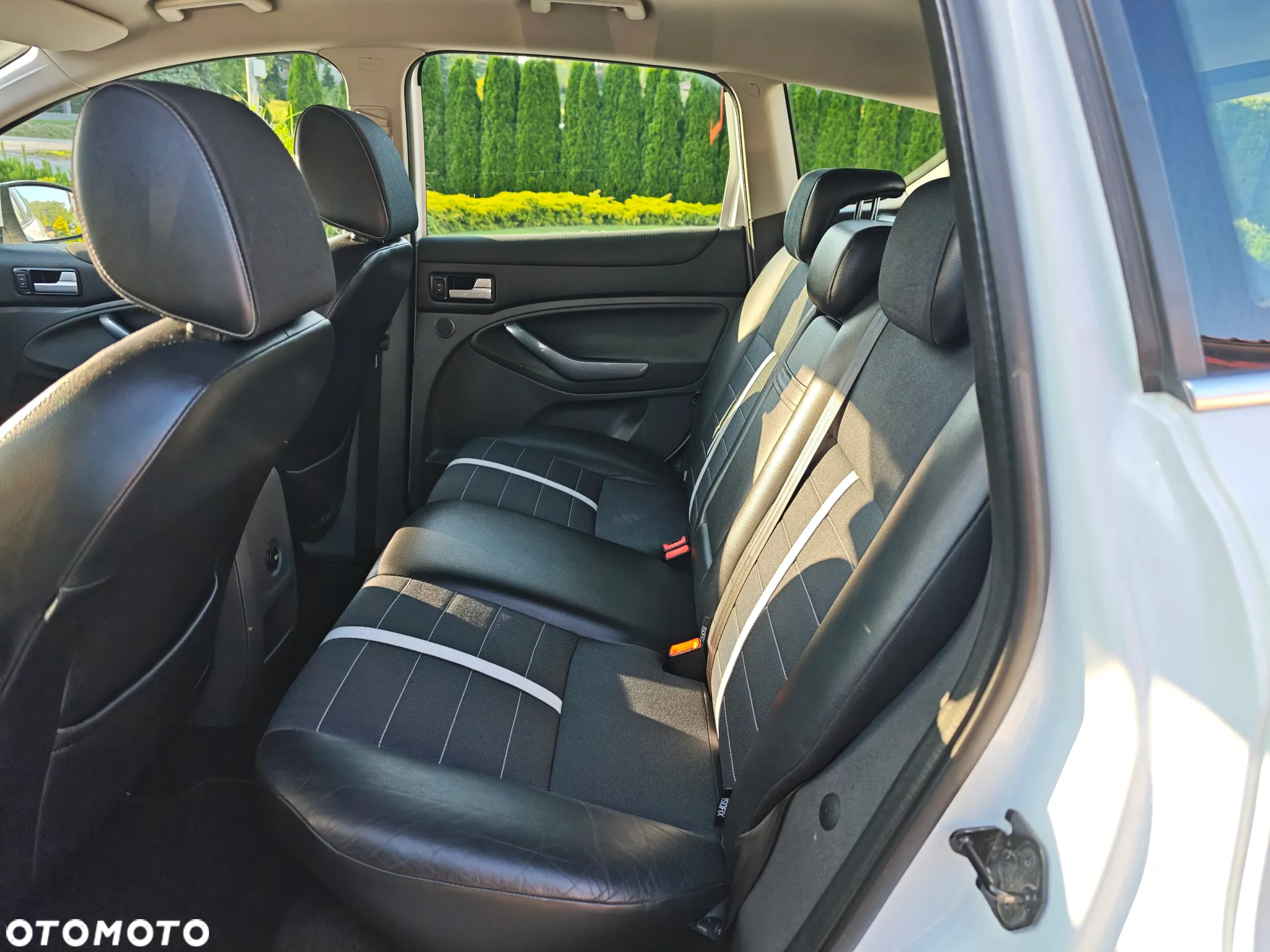Ford Kuga 2.0 TDCi 4WD Titanium - 13