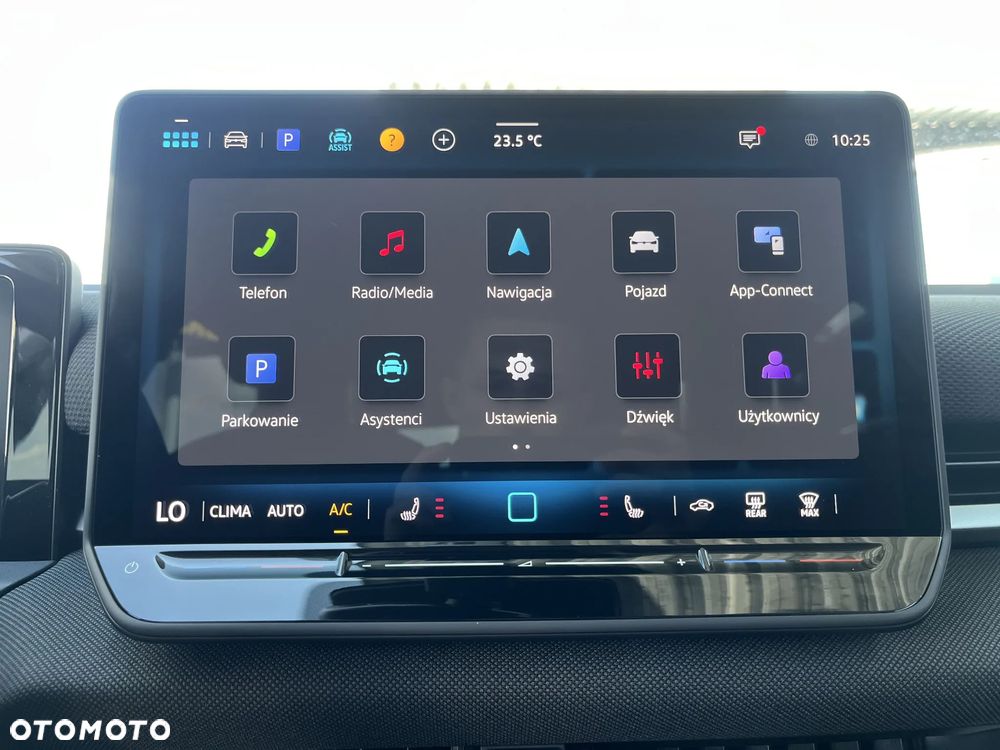 Volkswagen T-Roc 1.5 eTSI Life DSG - 29