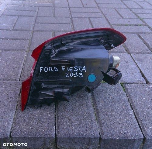 FORD FIESTA MK8 LED LEWA TYLNA LAMPA ORYGINAŁ - 3
