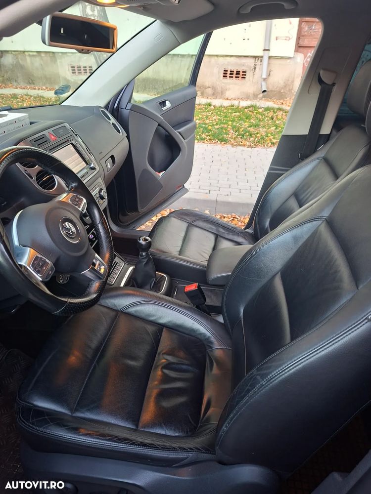 Volkswagen Tiguan - 5