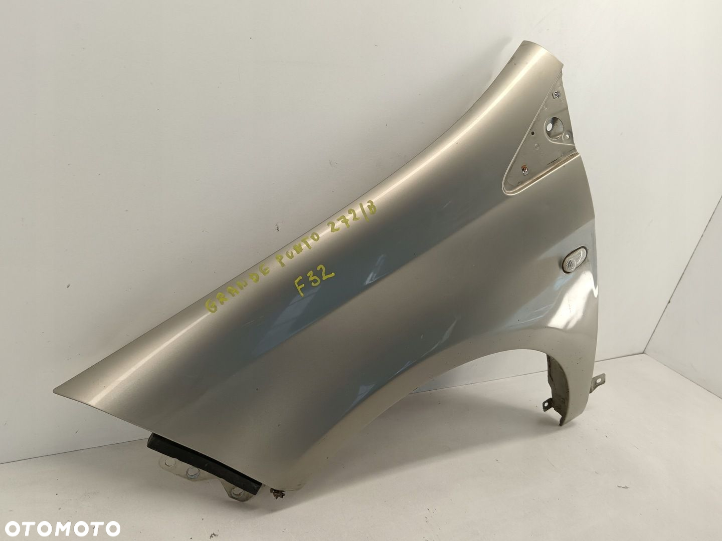 BŁOTNIK LEWY PRZEDNI FIAT GRANDE PUNTO 05-18 272/8 - 2