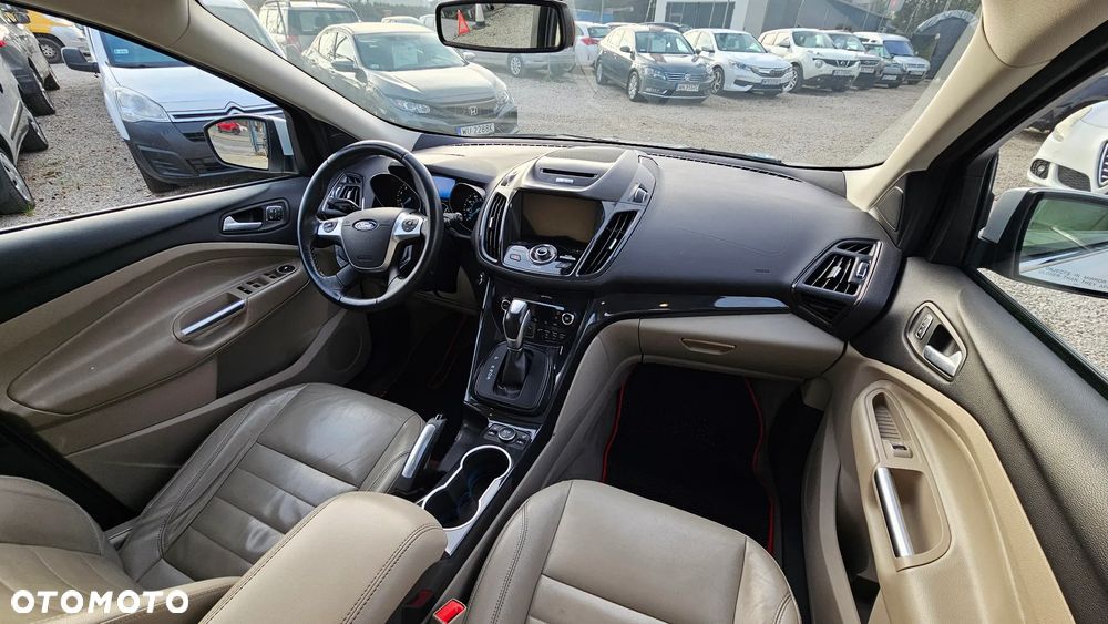 Ford Escape 2.0 EcoBoost FWD Titanium - 17