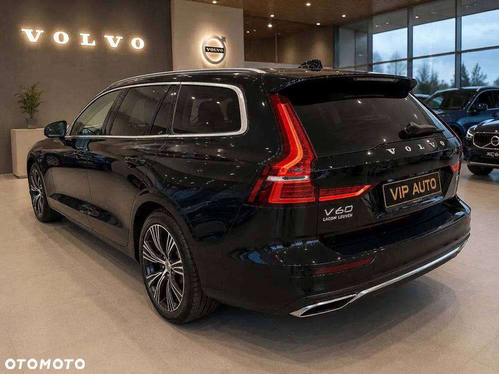 Volvo V60 T8 AWD Recharge Geartronic Inscription Expression - 3