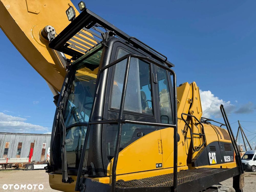 Caterpillar M 325 DLMH - 22