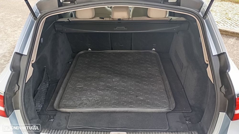 Mercedes-Benz E 200 d Avantgarde - 44