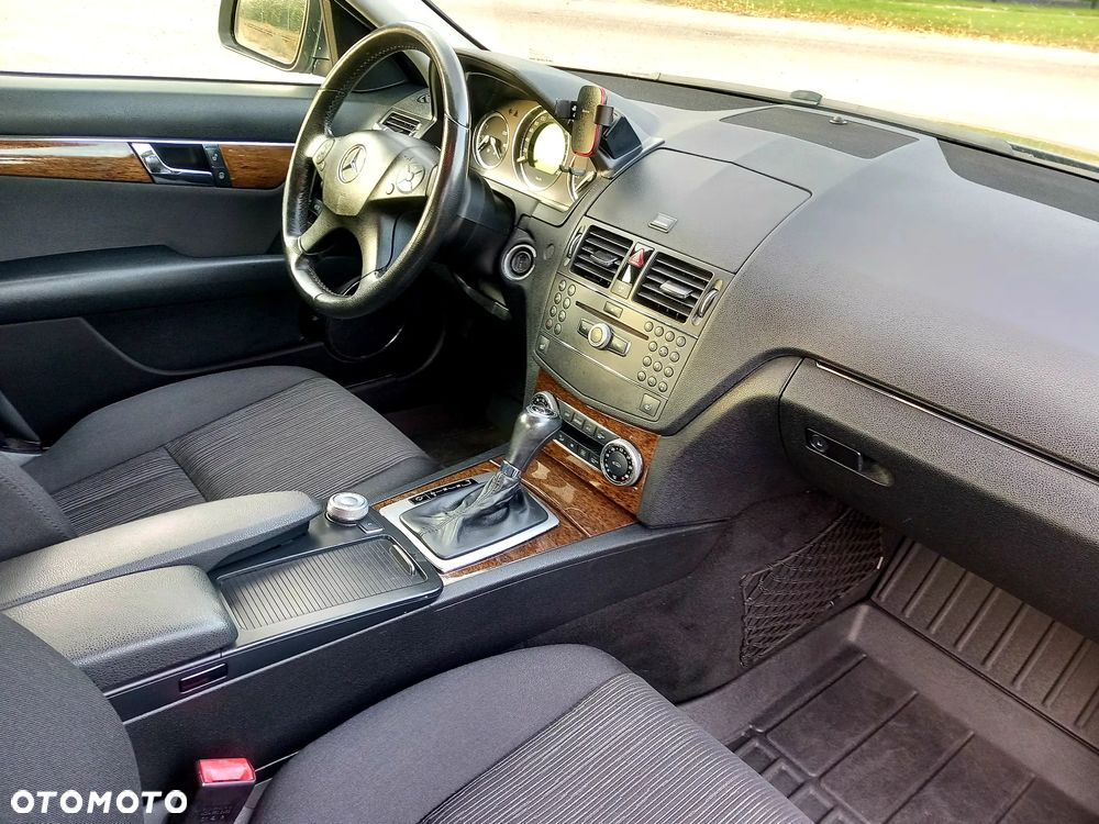 Mercedes-Benz Klasa C - 30