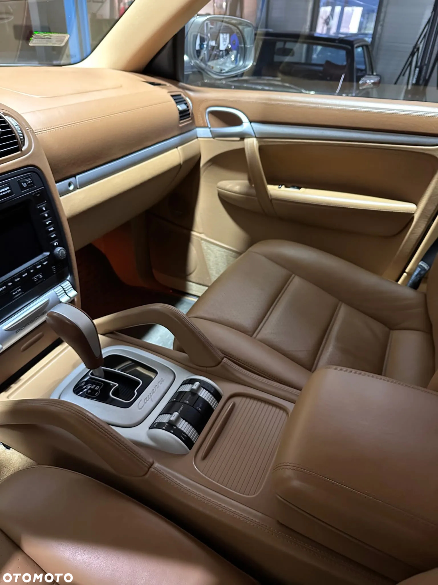 Porsche Cayenne - 7